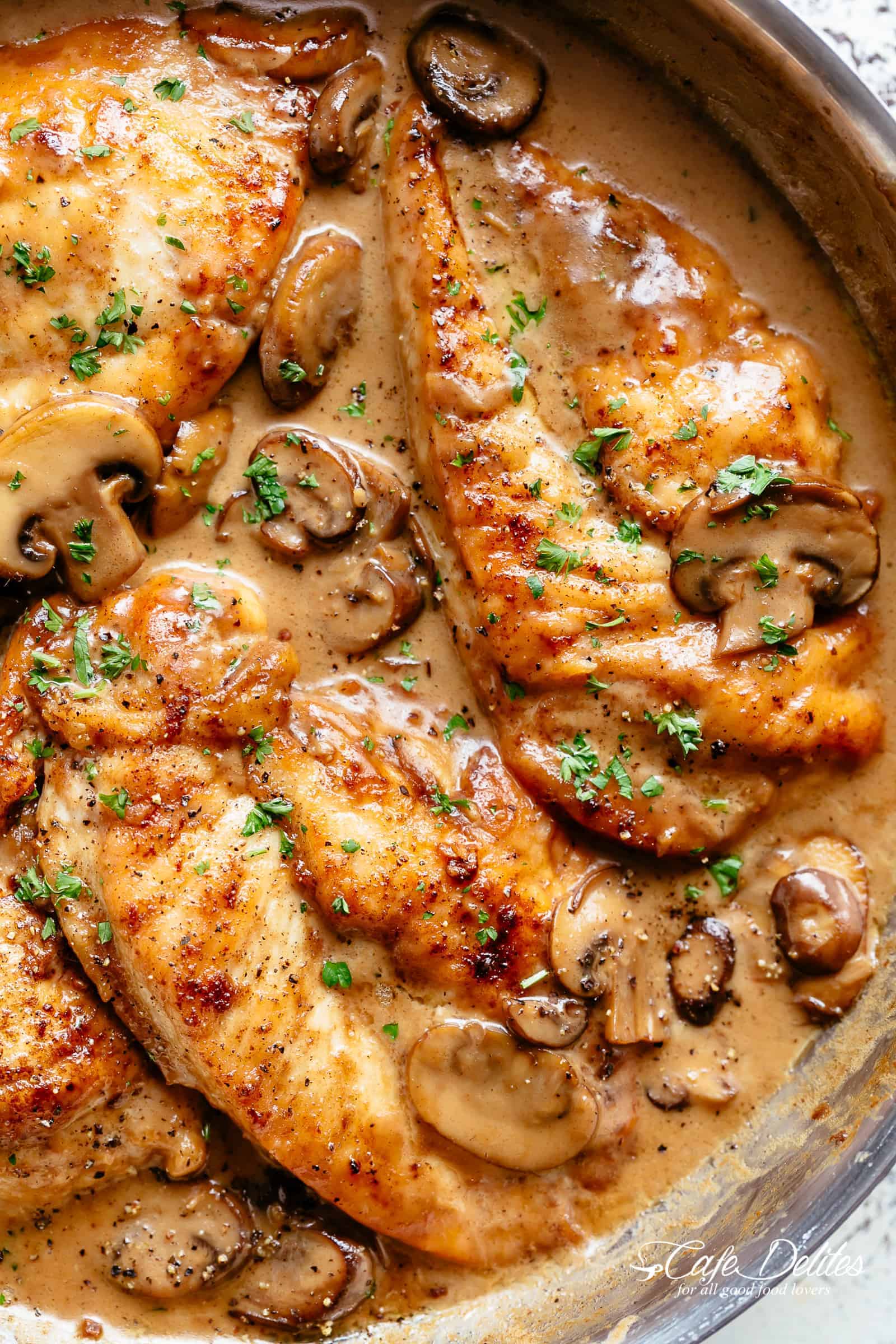 Easy Creamy Chicken Marsala