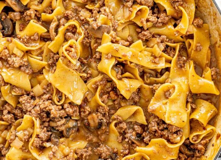 One Pot Beef Stroganoff