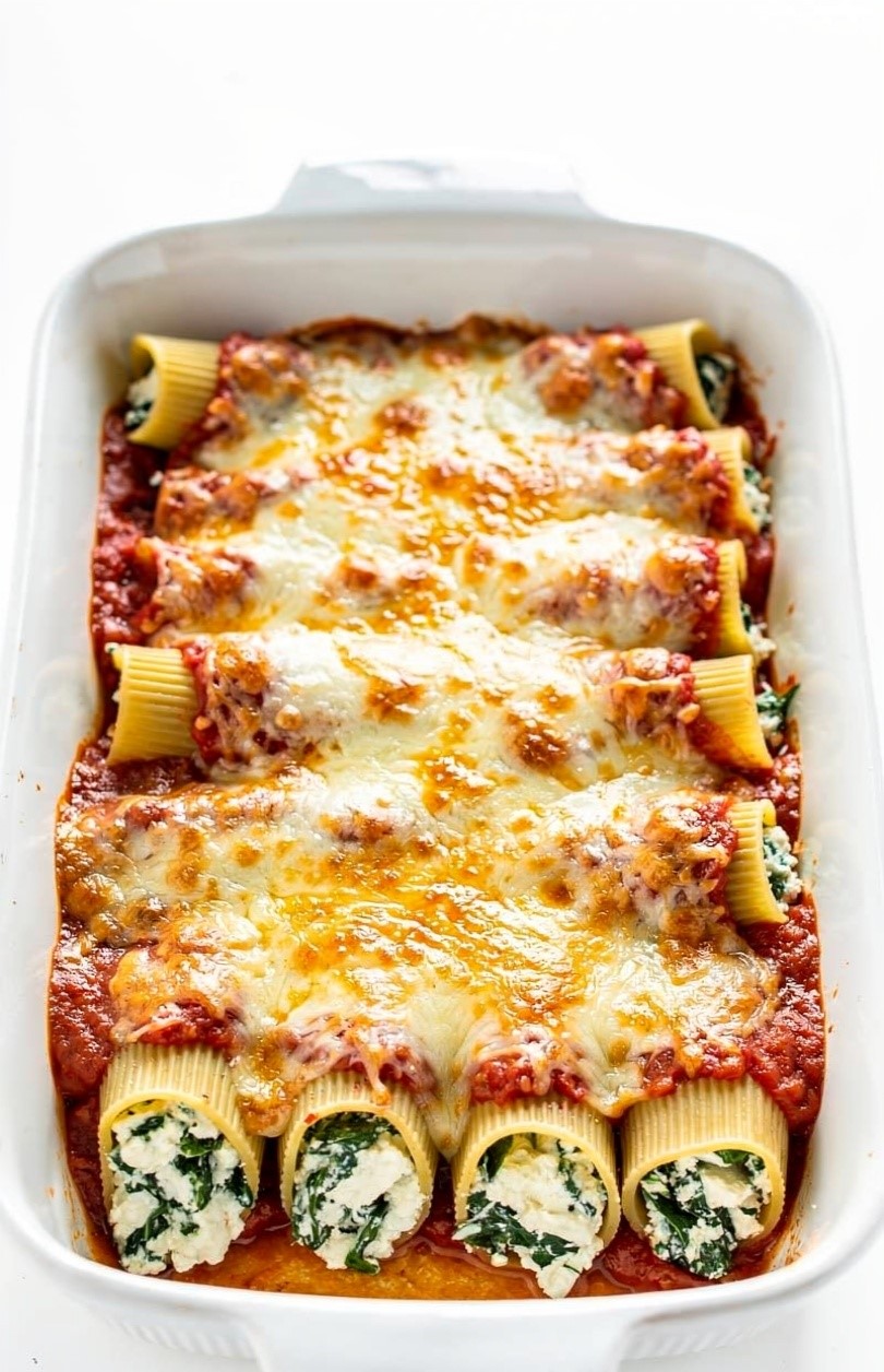 Spinach and Ricotta Stuffed Manicotti